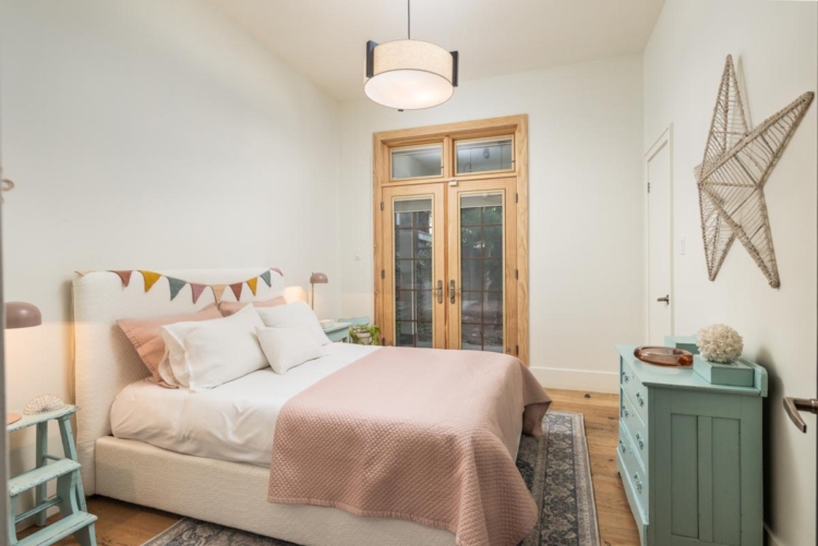93 Balsam Ave WEB-24